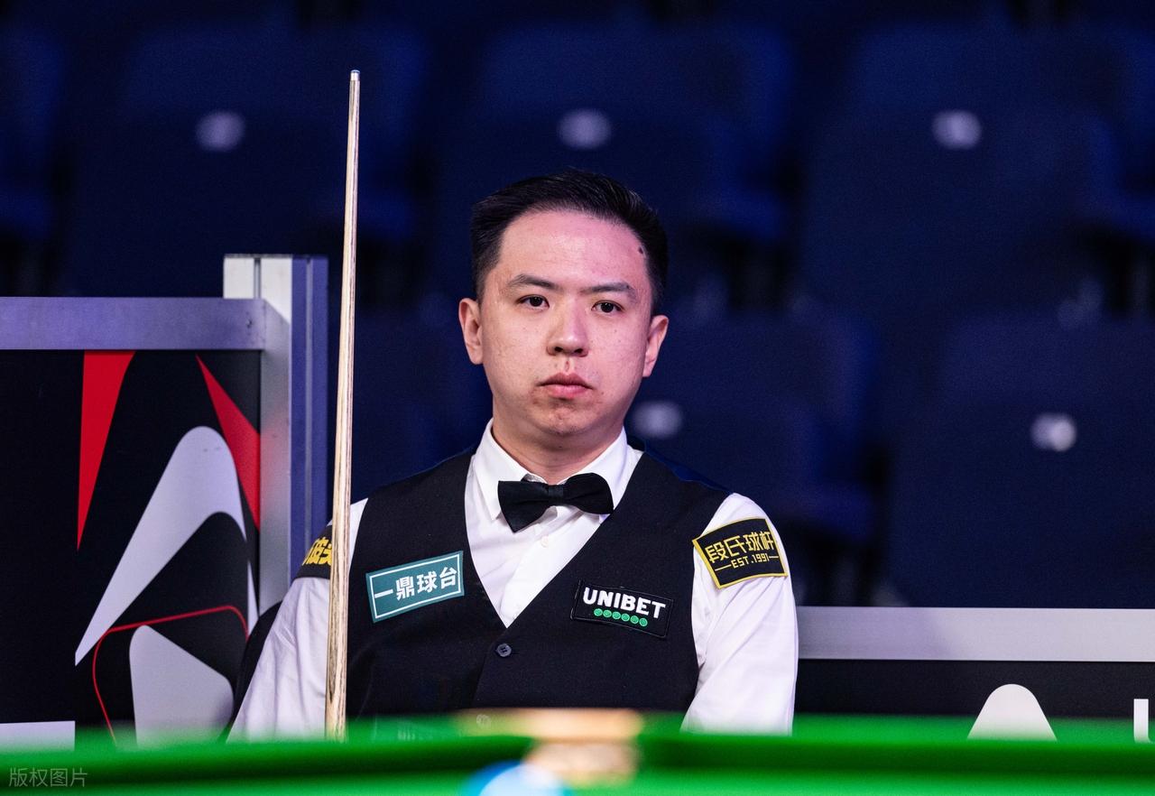 斯诺克英国公开赛战报!3名中国球员晋级32强;赵心童4-1力克强敌