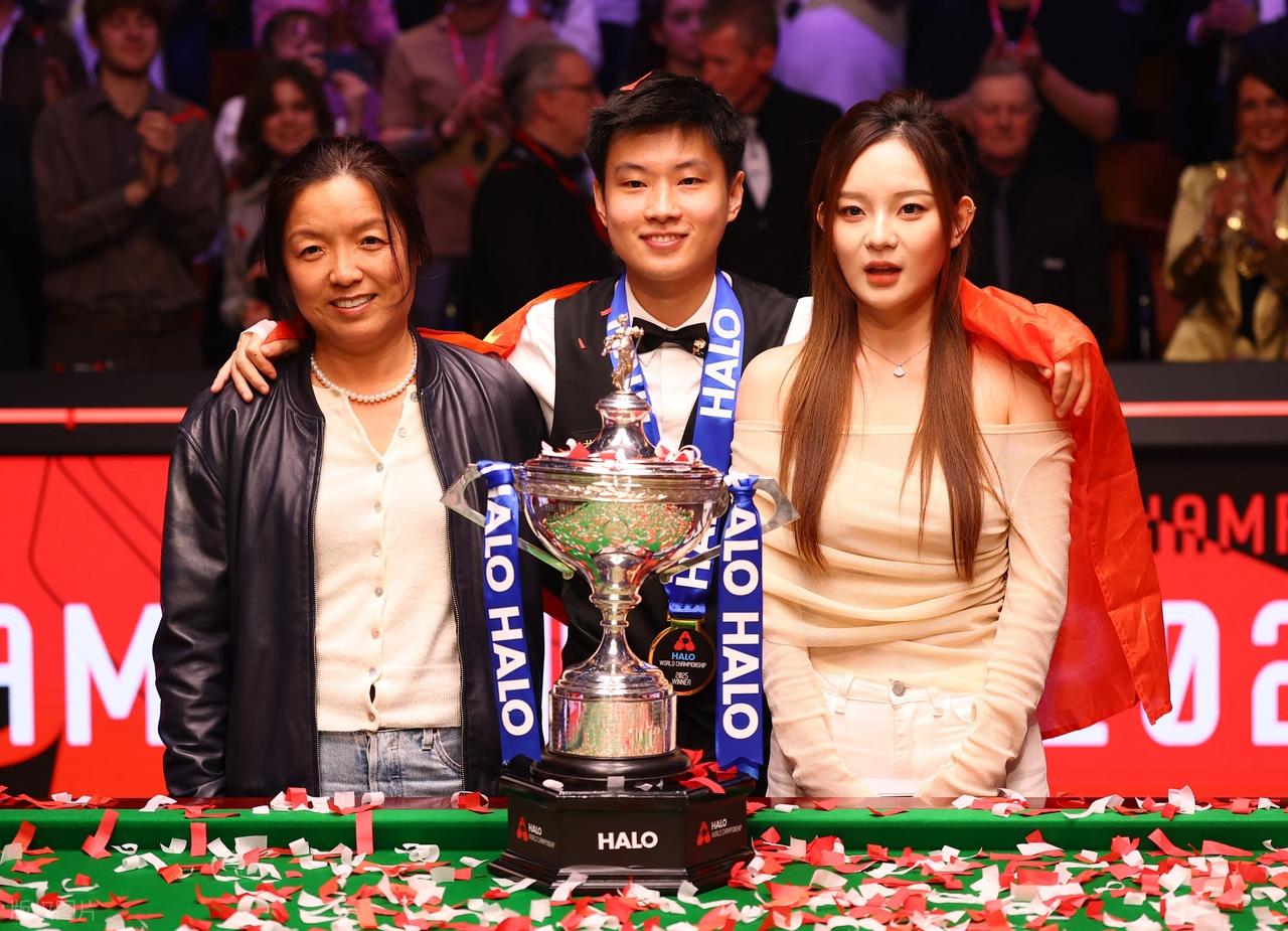 斯诺克英国公开赛战报!3名中国球员晋级32强;赵心童4-1力克强敌