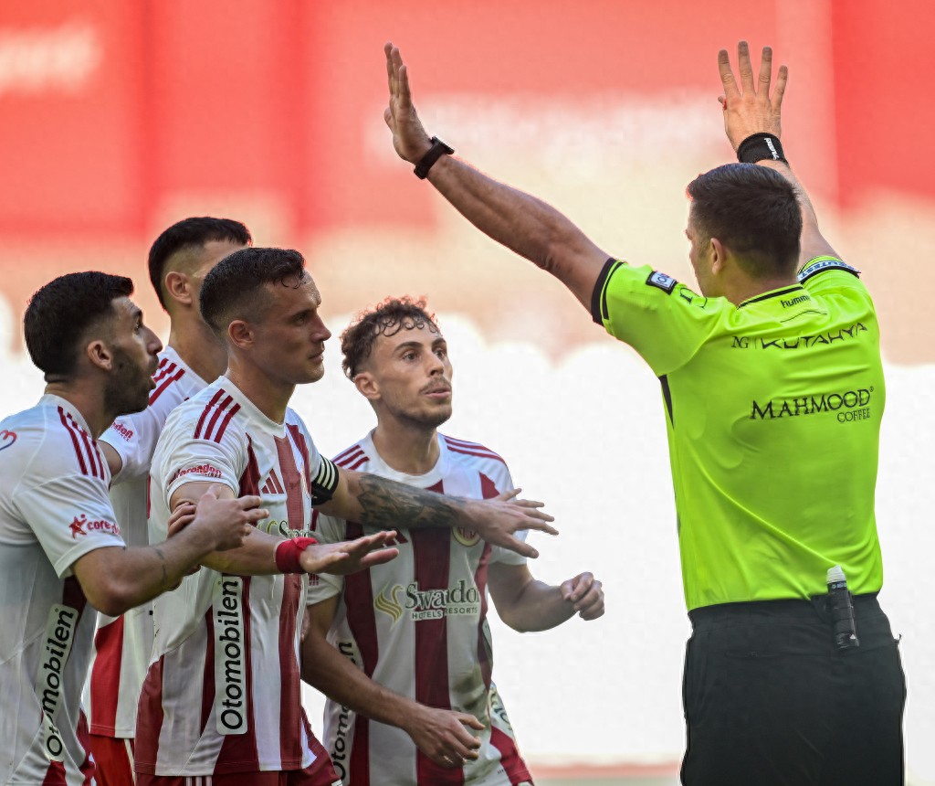 土耳其足坛爆发裁判群体涉赌案，穆里尼奥的质疑成真了