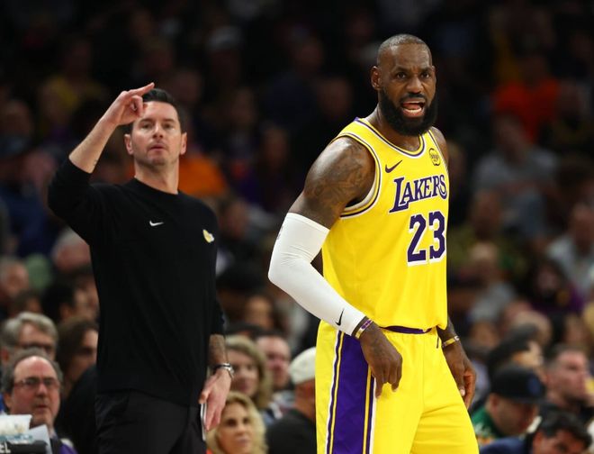 52.2%+44.3%,效率高却是“战术毒药”?沃尔献计:让斯玛特首发