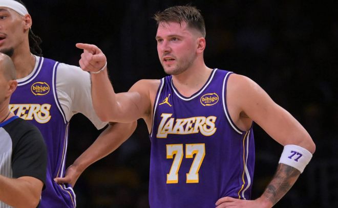 52.2%+44.3%,效率高却是“战术毒药”?沃尔献计:让斯玛特首发