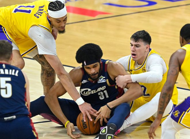 场均21分11板,从蓝领打成球队超级核心!哈登这次让骑士赚大了