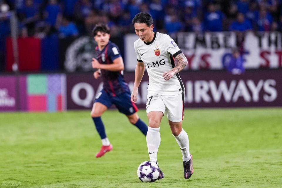 意外!大连英博官宣“重庆梅西”加盟,球迷却不乐意,吐槽声不断