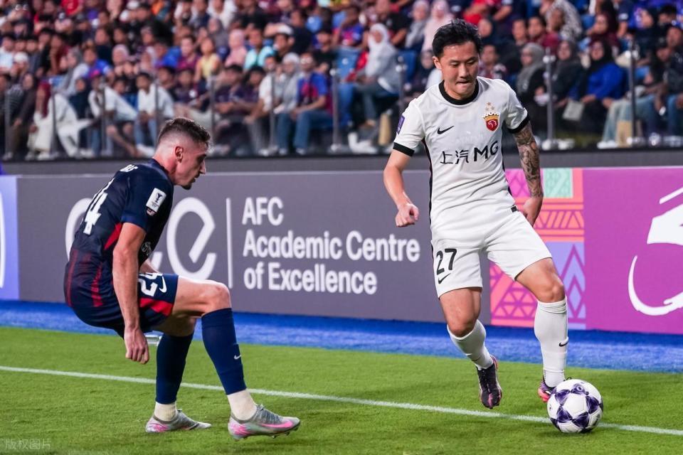 意外!大连英博官宣“重庆梅西”加盟,球迷却不乐意,吐槽声不断