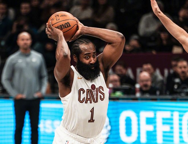 拒绝爆冷！哈登22分9板8助，骑士险胜篮网，但一战也暴露明显短板