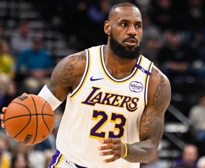 东詹48+13+17湖人终结3连败：詹姆斯连创历史 东契奇生日夜爆发