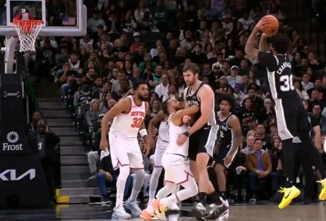 落选秀出身，年薪仅300万美元，如今场均10+5，这队太擅长挖宝了