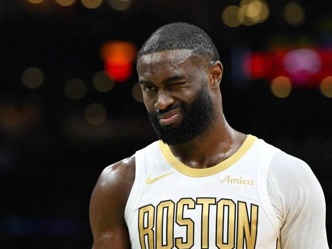 被低估了!布朗vs布伦森,谁更值得月最佳?