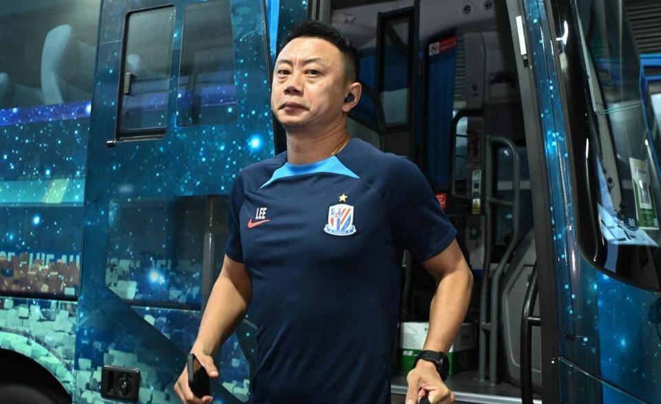 意外!申花功勋教练李帅官宣离队,下一站浮出水面,或投奔上港?