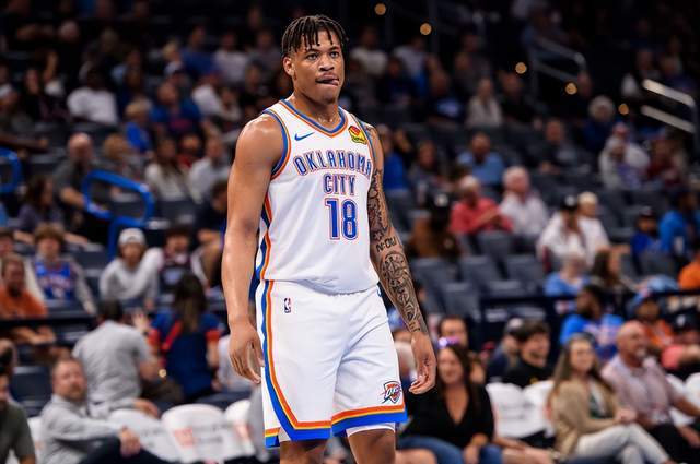 官宣!山东签强援,1米95,锋卫摇摆人,场均20分,首秀时间定了