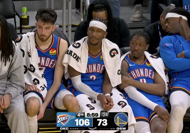 勇士37分惨败雷霆,亚历山大30分7助,一战可以看明白三件事