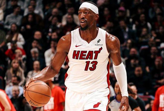 鹰王29+11+11麦科勒姆26分,阿德巴约铁匠附体,老鹰复仇热火