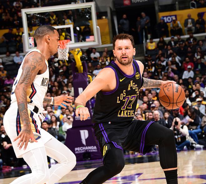 湖人110-101击败鹈鹕!东契奇创50年队史纪录,老詹创3个NBA纪录