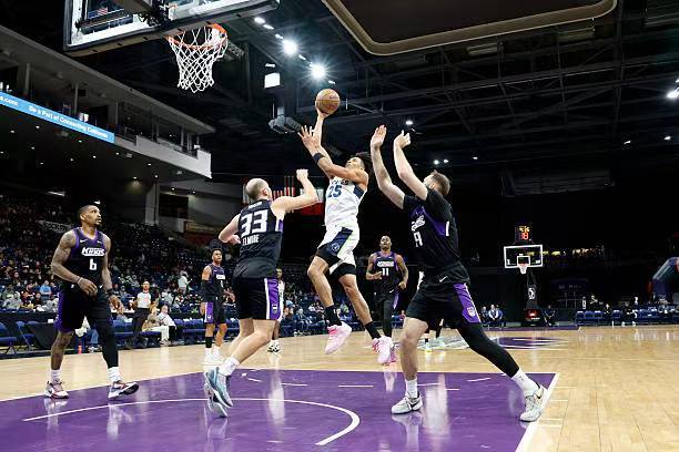 完爆了开拓者二队,但森林狼锋线新星还是没有办法得到更多机会?