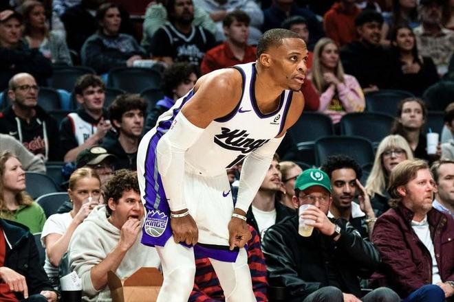 21分6板3助4断3帽,威少又创历史最佳!事实证明错得根本就不是他