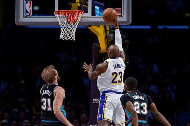 詹姆斯26+7+10:总助攻超保罗历史第二 末节主宰胜利升西部第三