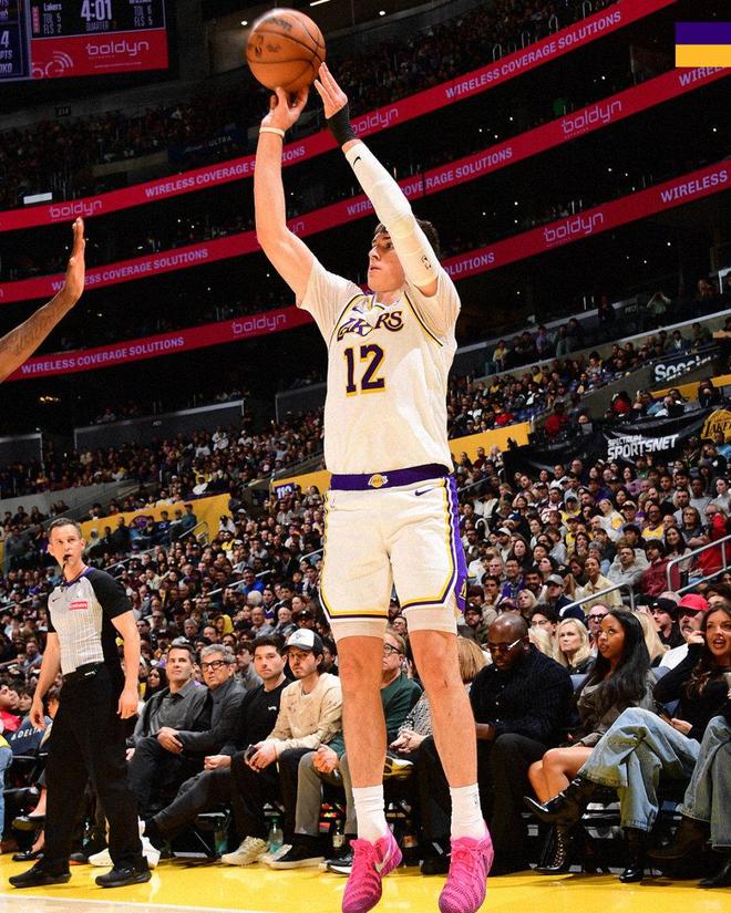 120-114!湖人逆转送灰熊4连败,东契奇36+9+8,詹姆斯26分