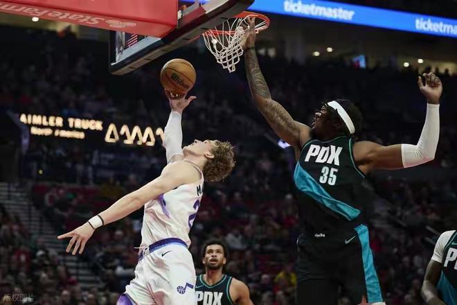 杨瀚森末节亮相斩获4分 NBA常规赛开拓者主场137-117爵士