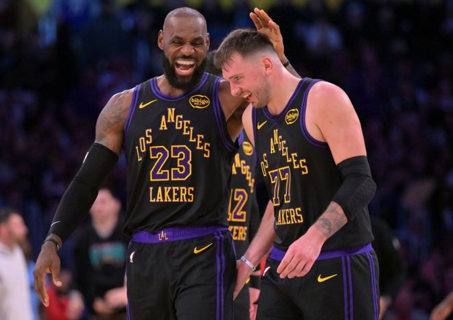 就在今天,41岁詹姆斯又刷新79年NBA纪录,5262万真不贵