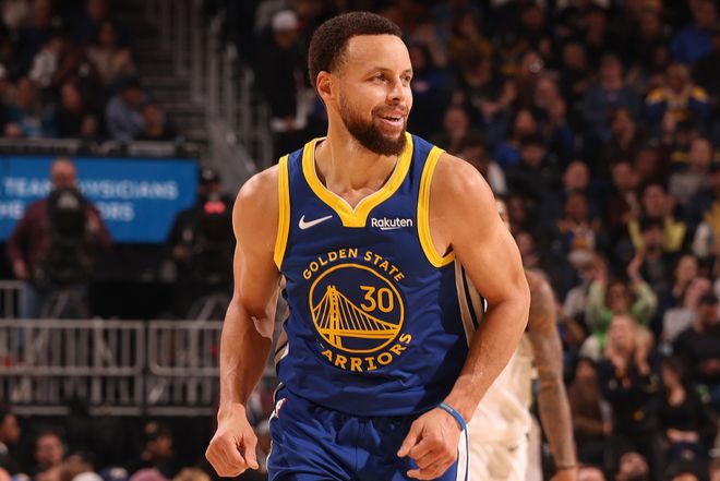 勇士复仇雄鹿！库里31+7+7梅尔顿5三分22分新高 字母哥空砍34+10