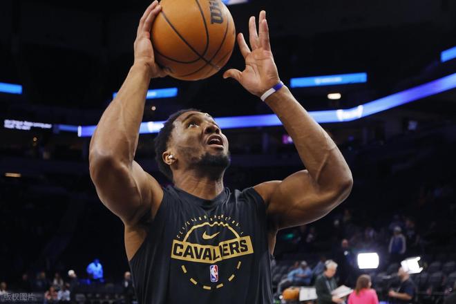 森林狼大胜骑士，华子成历史第3年轻万分先生，这一战认清6个现实