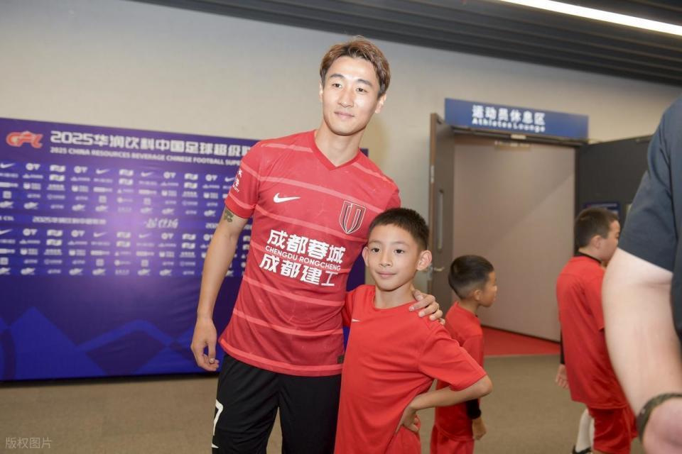 韦世豪是否离队?成都蓉城正式官宣,生涯最后一站?