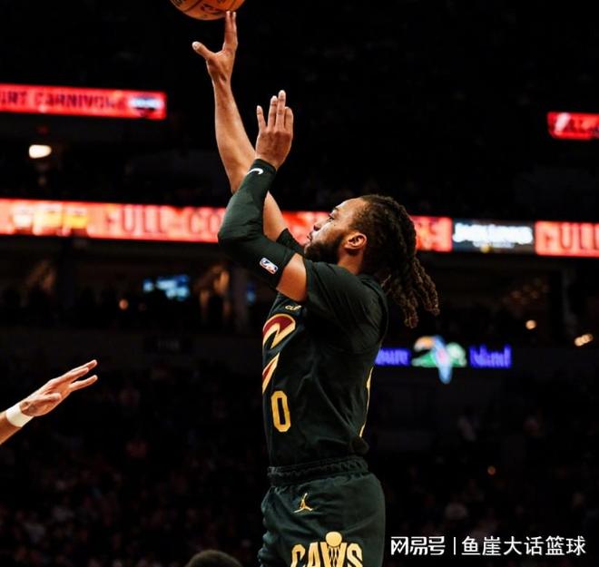 拒逆转!华子25+9历史第三,米切尔30+7+8难救主,兰德尔全队第一