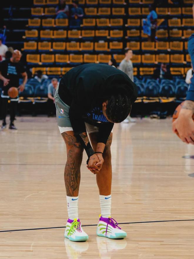 无限期休战!正式宣布复出!湖人大战联盟第一强队