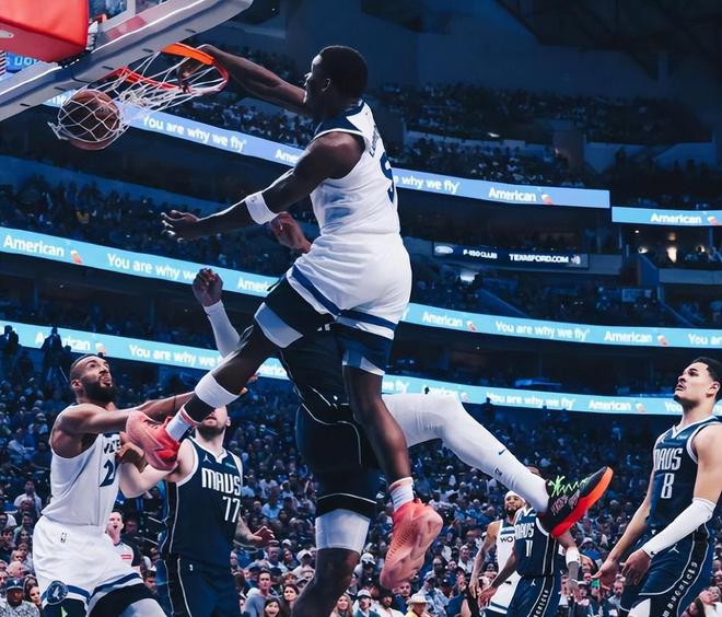 带队9连败,成NBA水货状元!场均轰23+6,数据刷子真该被交易了