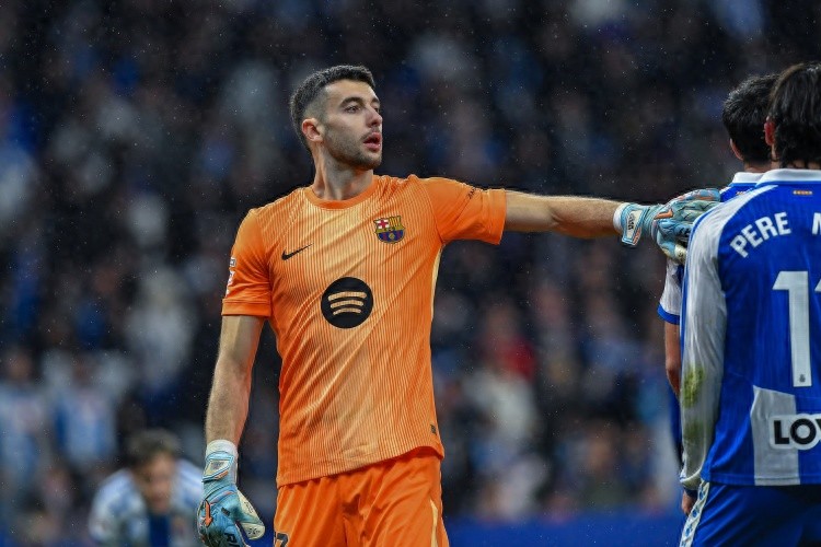 阿斯：除非霍安·加西亚表现稳定且无可争议，才有可能参加世界杯