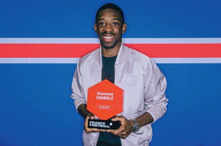 此前被炒作与亚马尔竞争,法媒:登贝莱不在意,拒绝增加社媒曝光