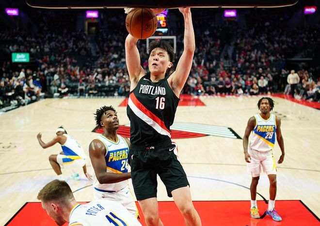 西部排名又变了:马刺创NBA奇迹,森林狼收大礼,4队排名互换