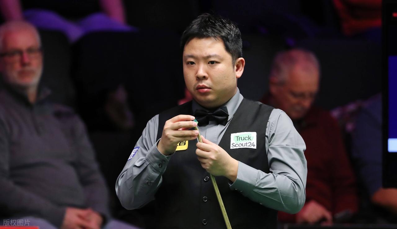 斯诺克苏格兰公开赛战报!3名中国球员晋级8强,常冰玉大战塞尔比