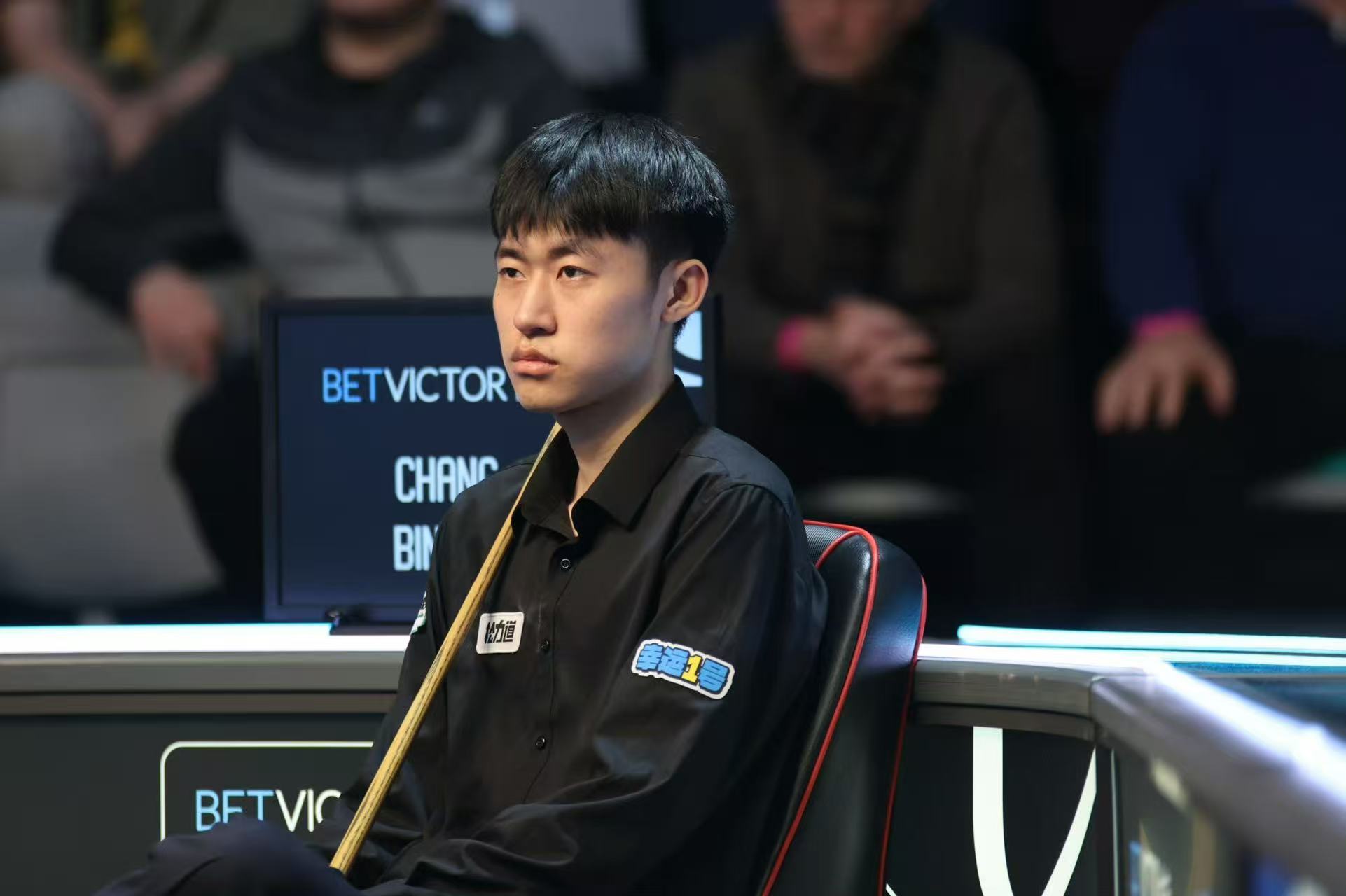 斯诺克苏格兰公开赛战报!3名中国球员晋级8强,常冰玉大战塞尔比