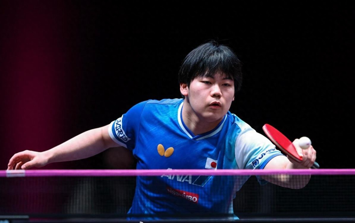 WTT冠军赛！日本天才0-4惨败，张本智和苦战，林诗栋成夺冠大热门