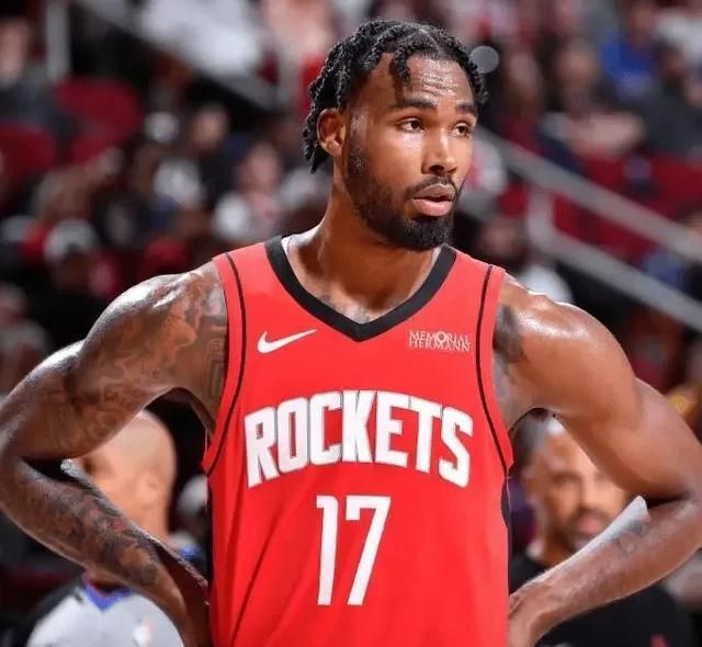 崩了！三分53中11+三分13%，铁出天际，5年1.25亿大合同彻底飞了