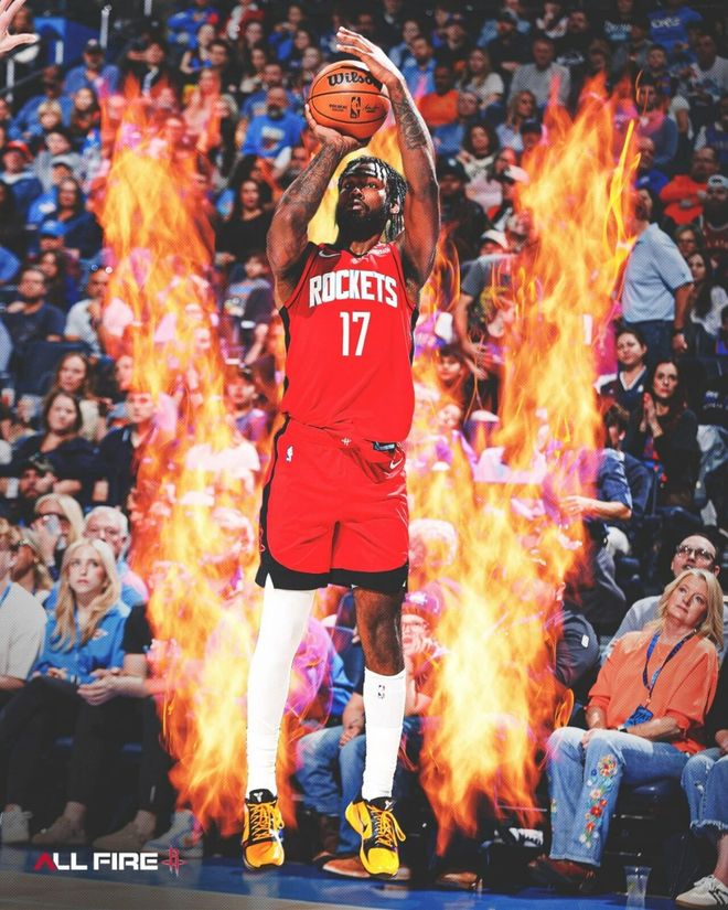 崩了!三分53中11+三分13%,铁出天际,5年1.25亿大合同彻底飞了