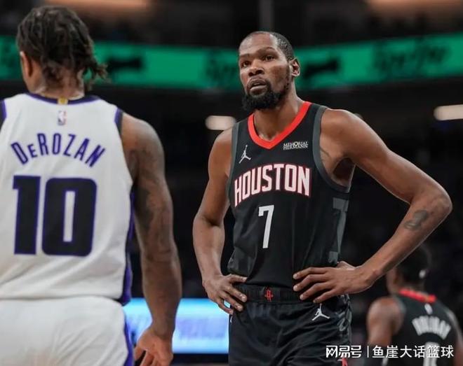 火箭丢最大优势，杜兰特毫无借口！申京犯两大错误，一人不该首发
