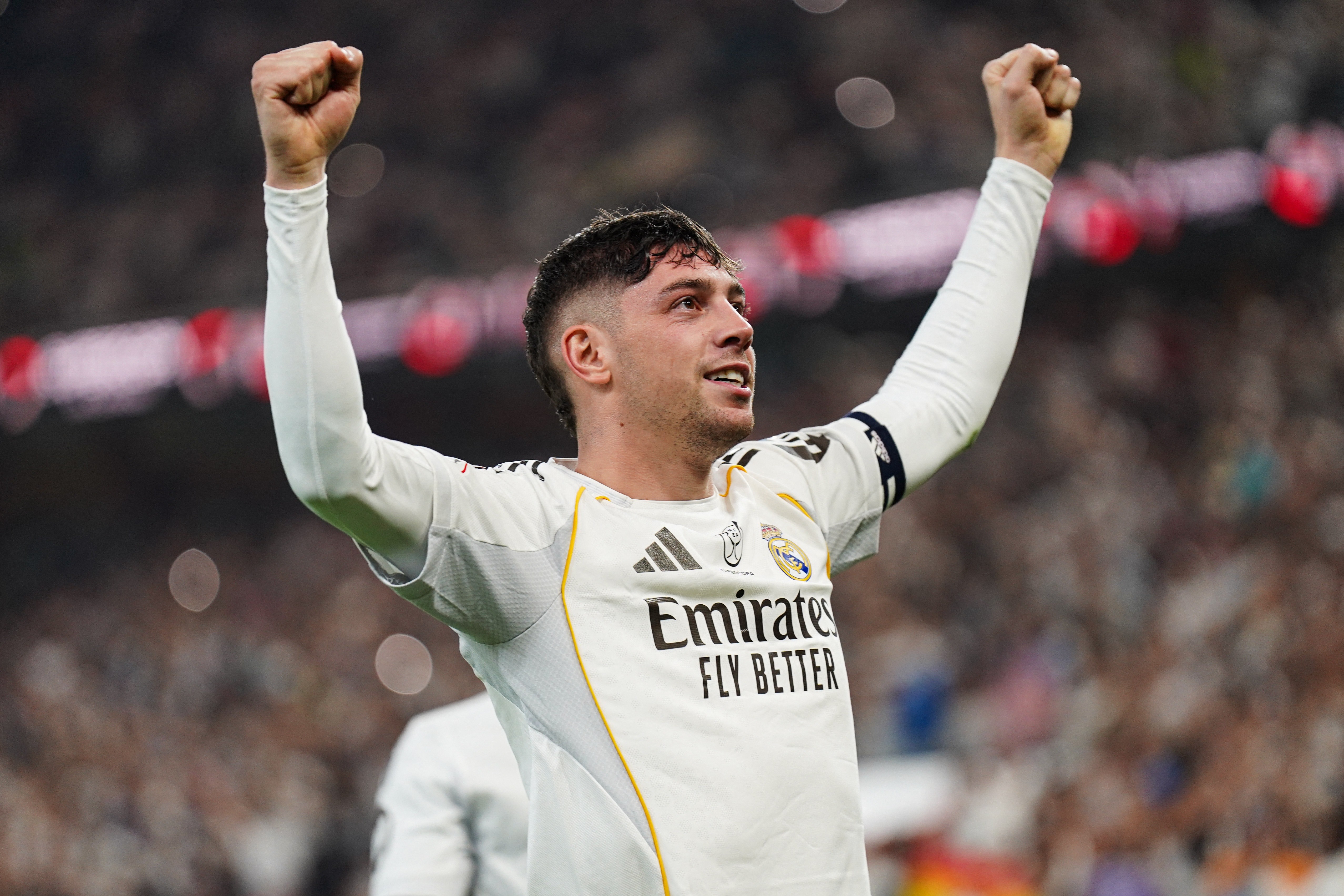 龙赛罗谈激动落泪：巴尔韦德才华横溢 皇马缺兵少将却拿下曼城