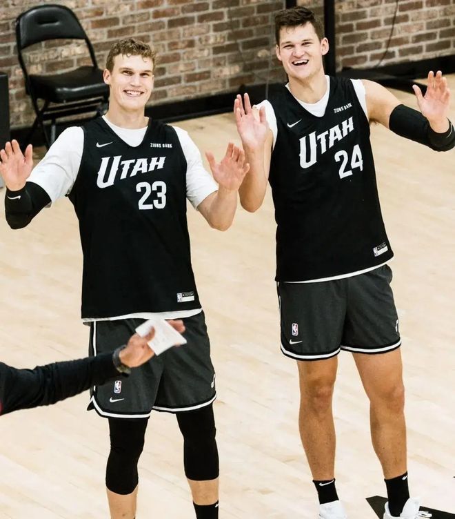 麻了!7换4大交易,3场就赛季报销+罚款50万,为了状元,爵士拼了