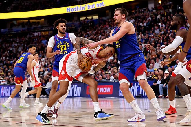 首节便豪取9分？结果火箭锋线新星整场比赛也只拿了11分？