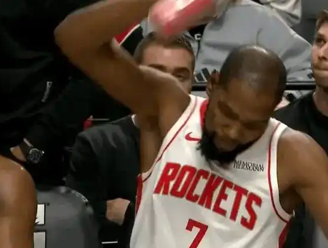 爆冷3连败,又遭倒数第一双杀!NBA最大伪强队,你们离解散不远了