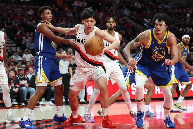 开拓者VS勇士,杨瀚森NBA再战库里格林有望登场,目标8+4+2