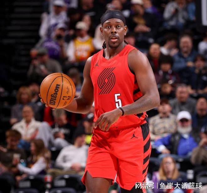 NBA最新排名出炉!卫冕冠军大爆冷,湖人重回第五,联盟第一易主