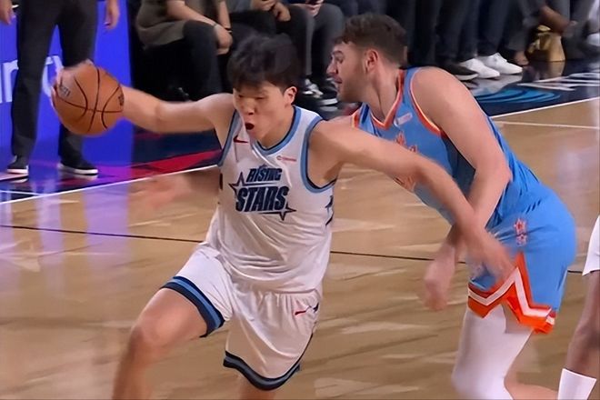 2+1打停对手!杨瀚森5分钟砍10分燃爆全场,点飞克林根上篮爆惊喜