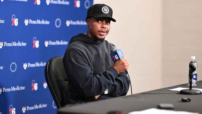 动情了，76人队凯尔·洛瑞保证，猛龙队退役他的球衣时他会哭