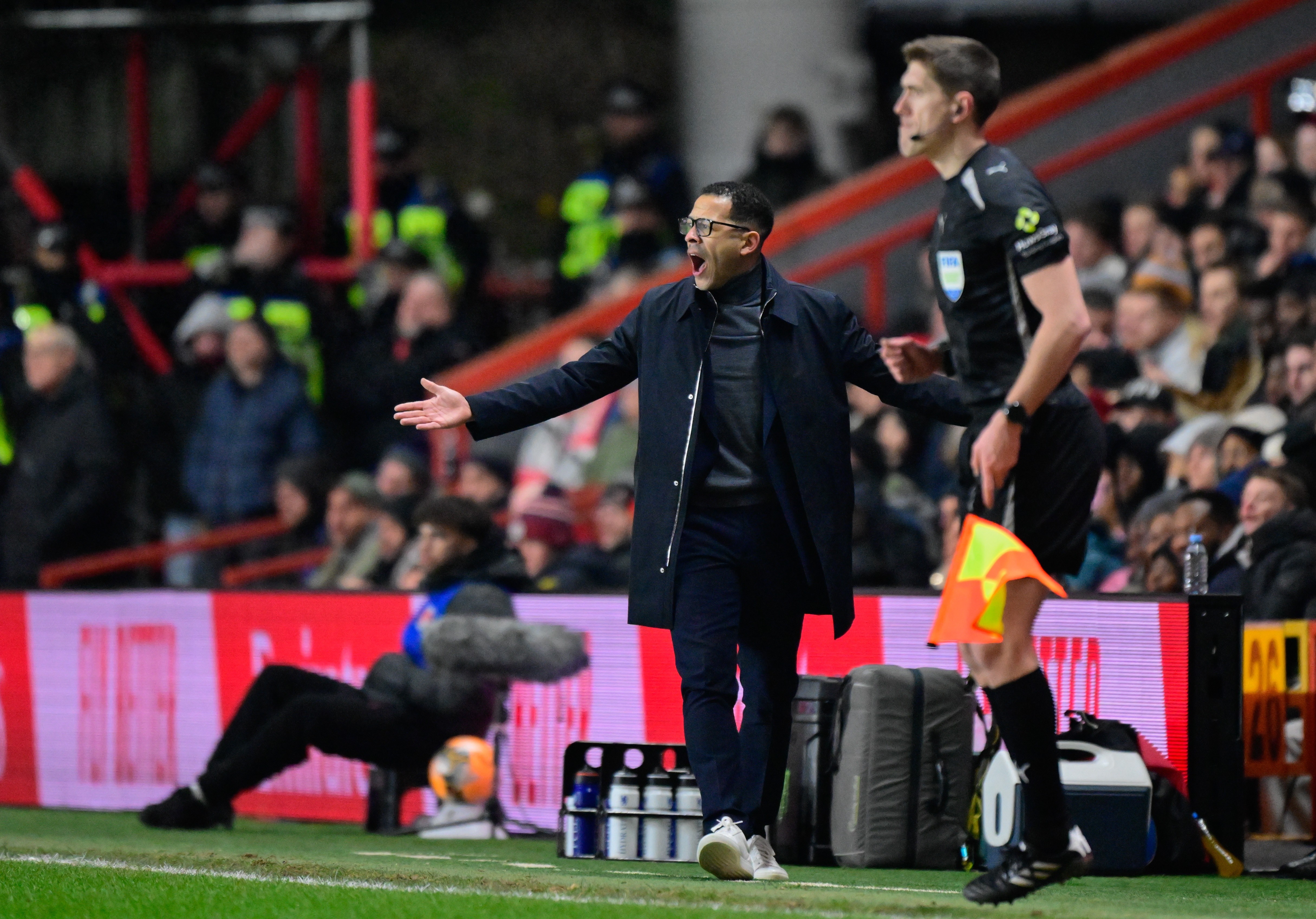 TA：切尔西定位球教练留任，罗塞尼尔无需在定位球耗费太多精力