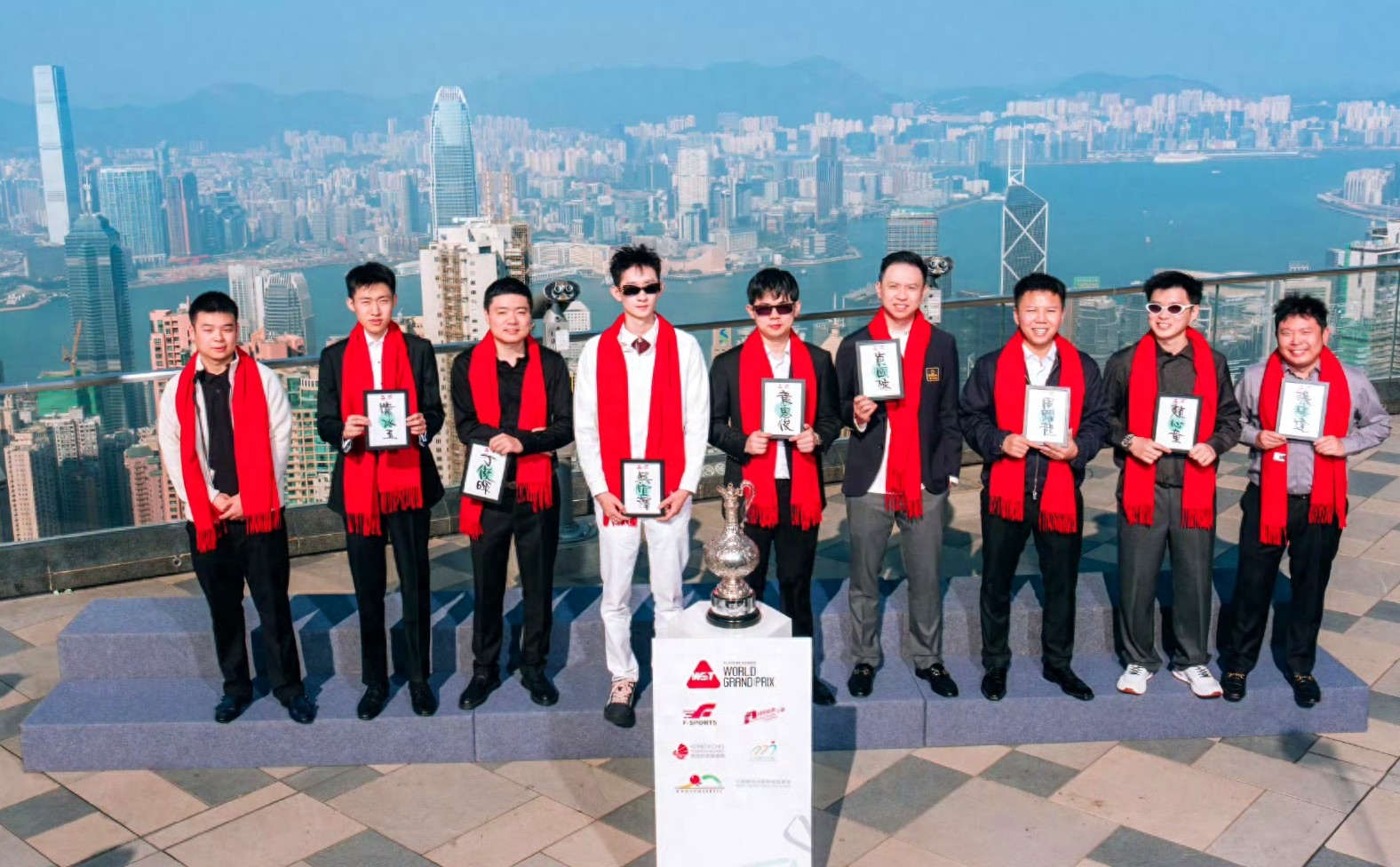 再爆大冷5-4,3轮都创造历史,中国包揽金银铜铁:周跃龙VS张安达