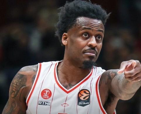 前CBA外援涉嫌打假球，在美国被起诉