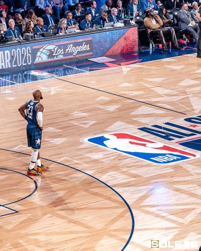 NBA不能没有詹姆斯!1日内2人力挺勒布朗,夏天回骑士已无悬念?